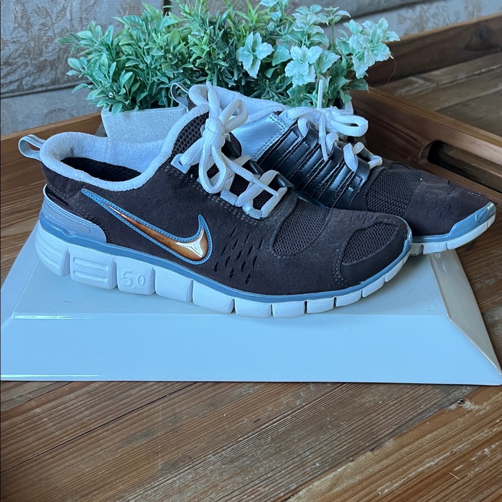 Nike Free 5.0 Brown Sneakers.  Size 8.5